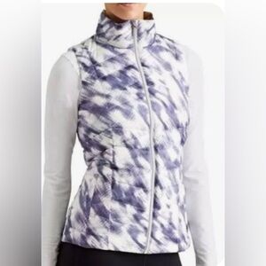 Athleta Altitude Quilted Down Puffer Vest Gray and White Size Medium